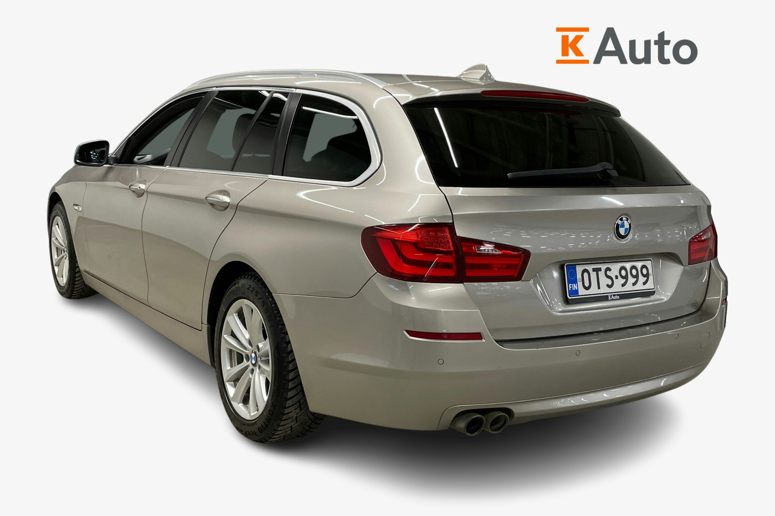 harmaa BMW 520 2012 kuva 2.