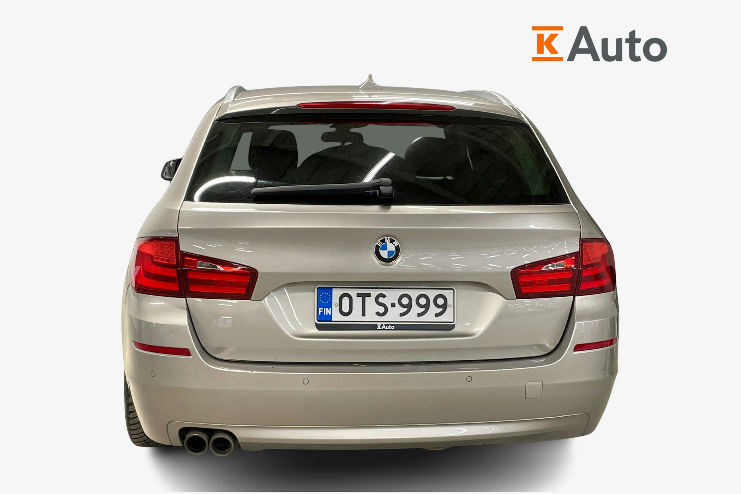 harmaa BMW 520 2012 kuva 3.