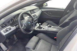 Valkoinen BMW 520 2012 kuva 3.