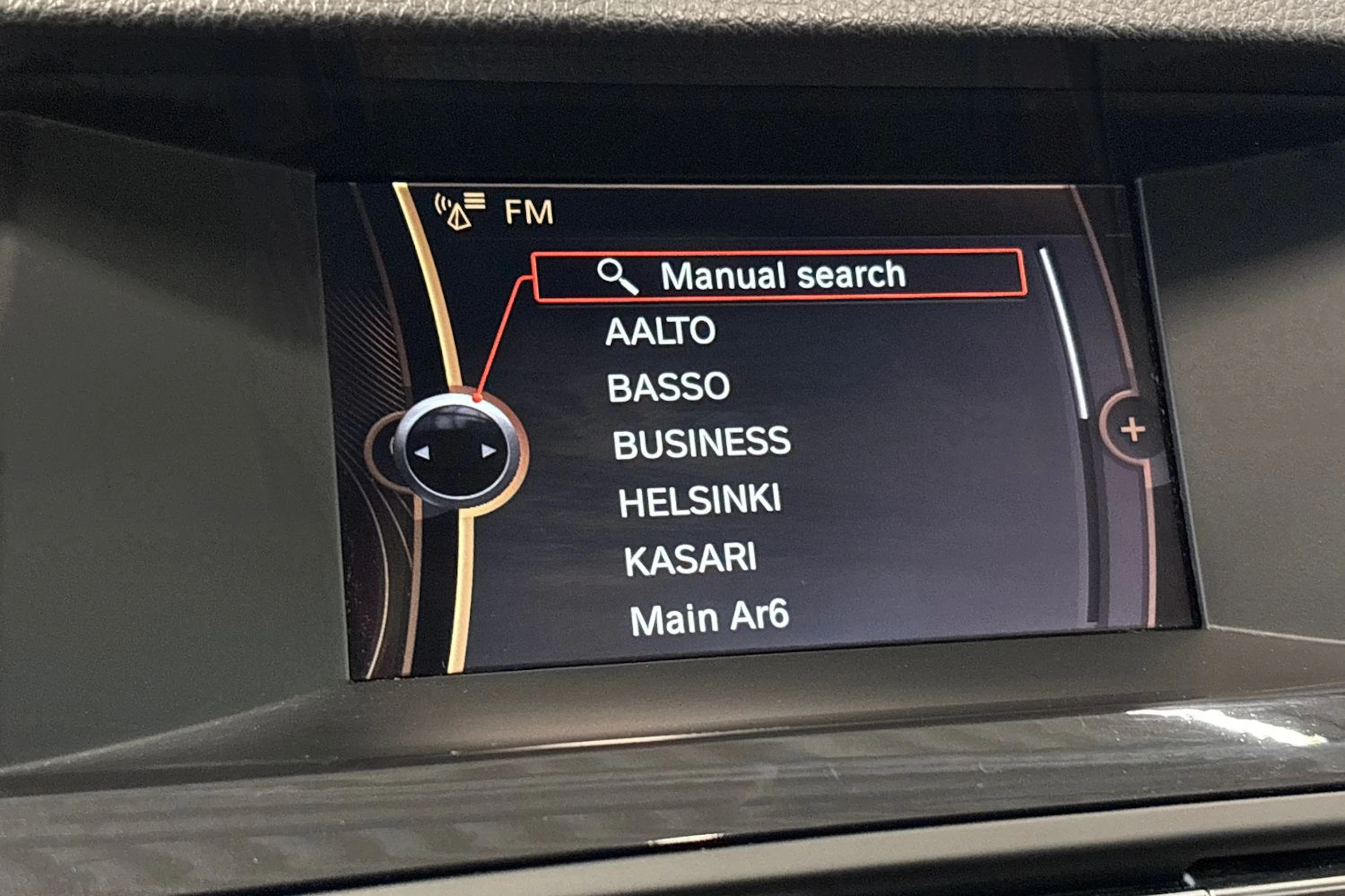 musta BMW 520 2013 kuva 19.