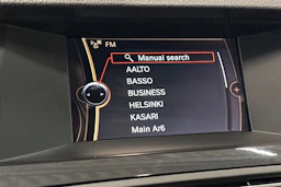 musta BMW 520 2013 kuva 19.