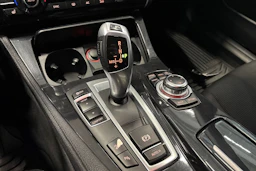 musta BMW 520 2013 kuva 23.