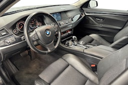 harmaa BMW 520 2013 kuva 7.