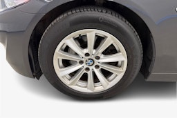 harmaa BMW 520 2013 kuva 11.