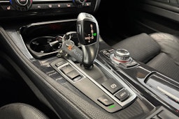 harmaa BMW 520 2013 kuva 29.