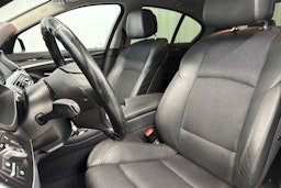 harmaa BMW 520 2013 kuva 31.