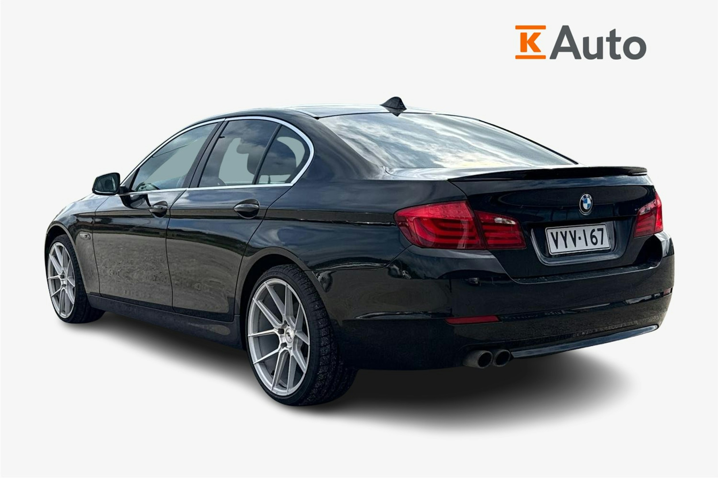 musta BMW 520 2013 kuva 2.