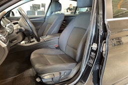 musta BMW 520 2013 kuva 14.