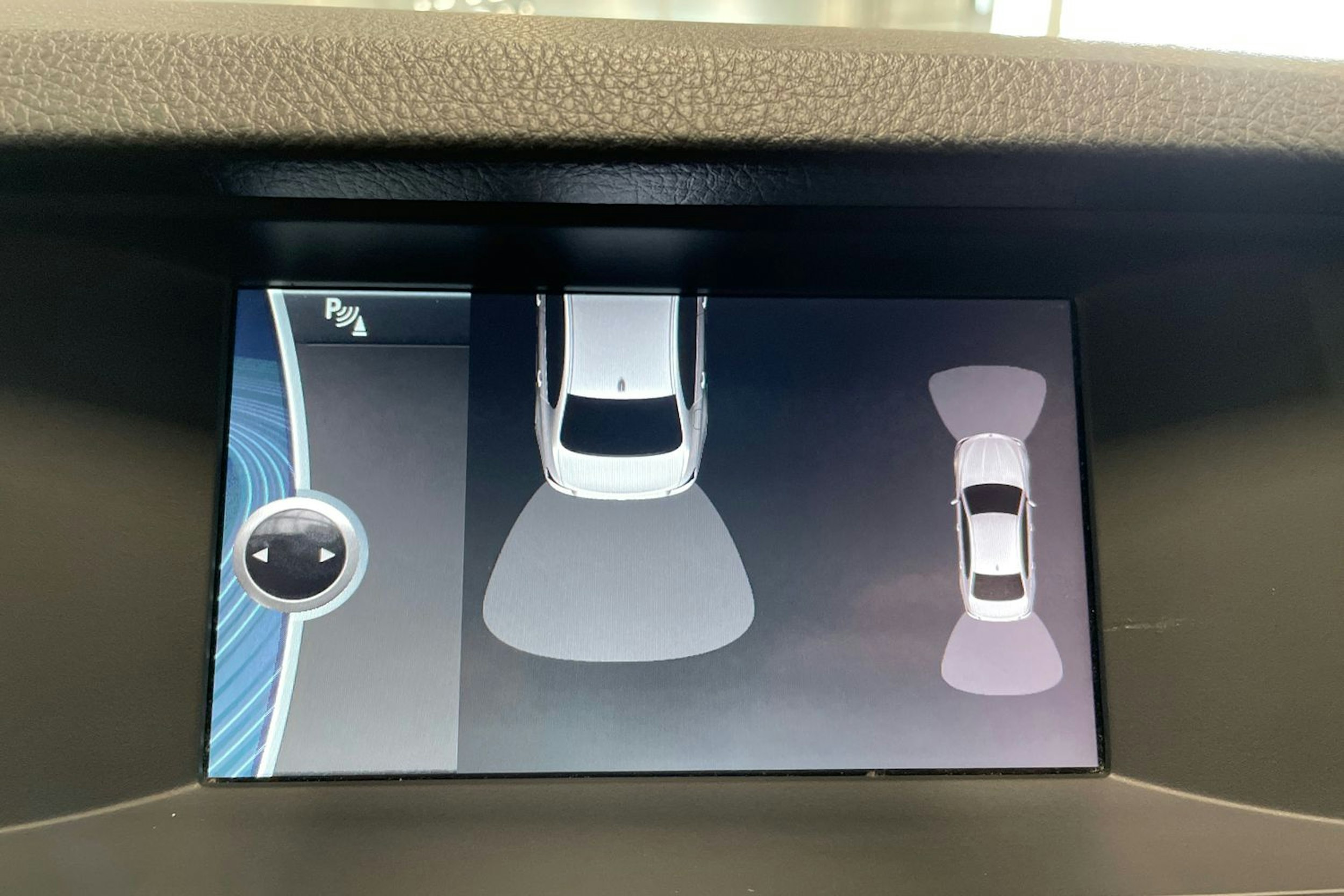 musta BMW 520 2013 kuva 20.