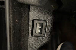 musta BMW 520 2013 kuva 28.
