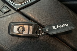 musta BMW 520 2013 kuva 29.