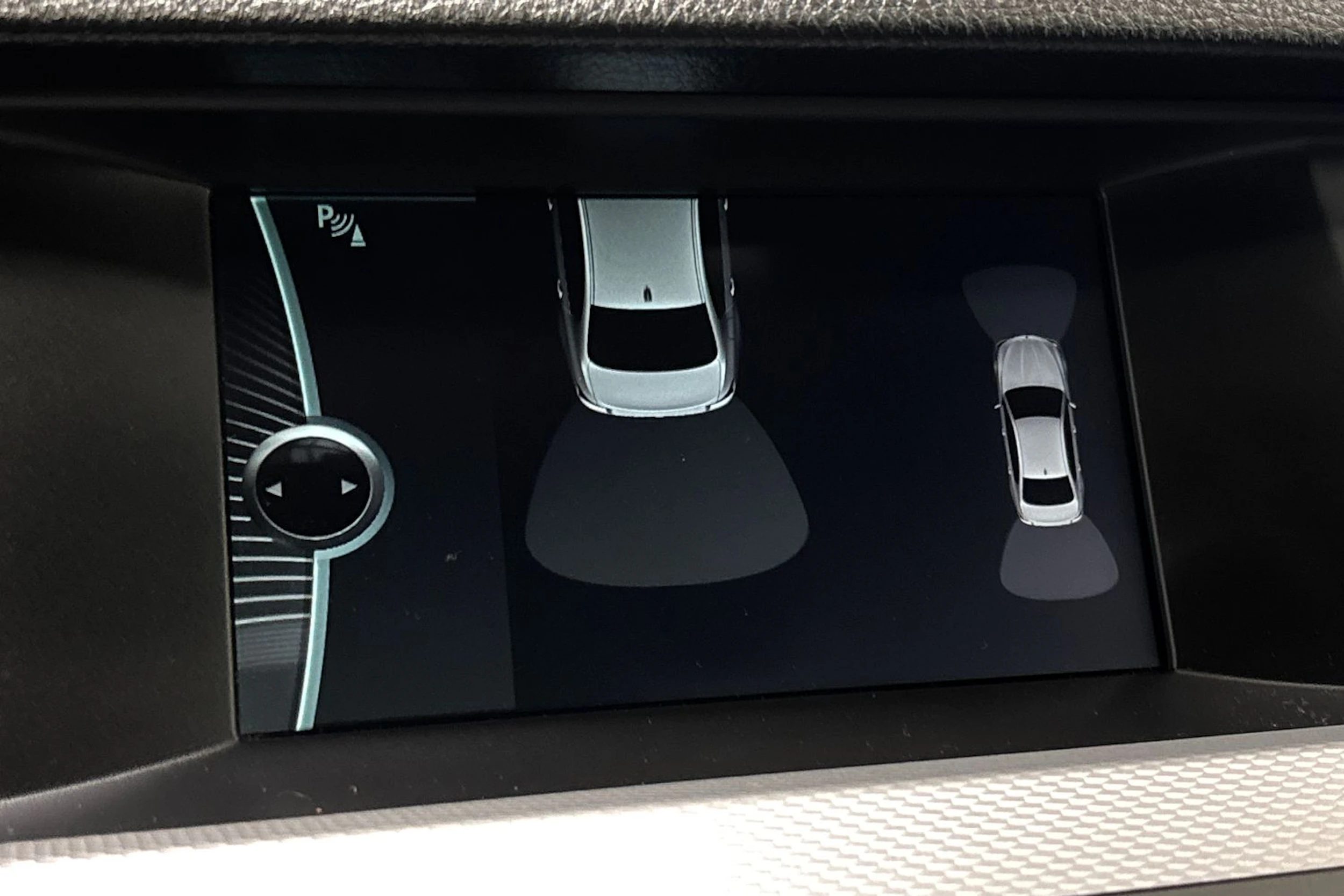 valkoinen BMW 520 2013 kuva 18.