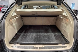 musta BMW 520 2014 kuva 15.