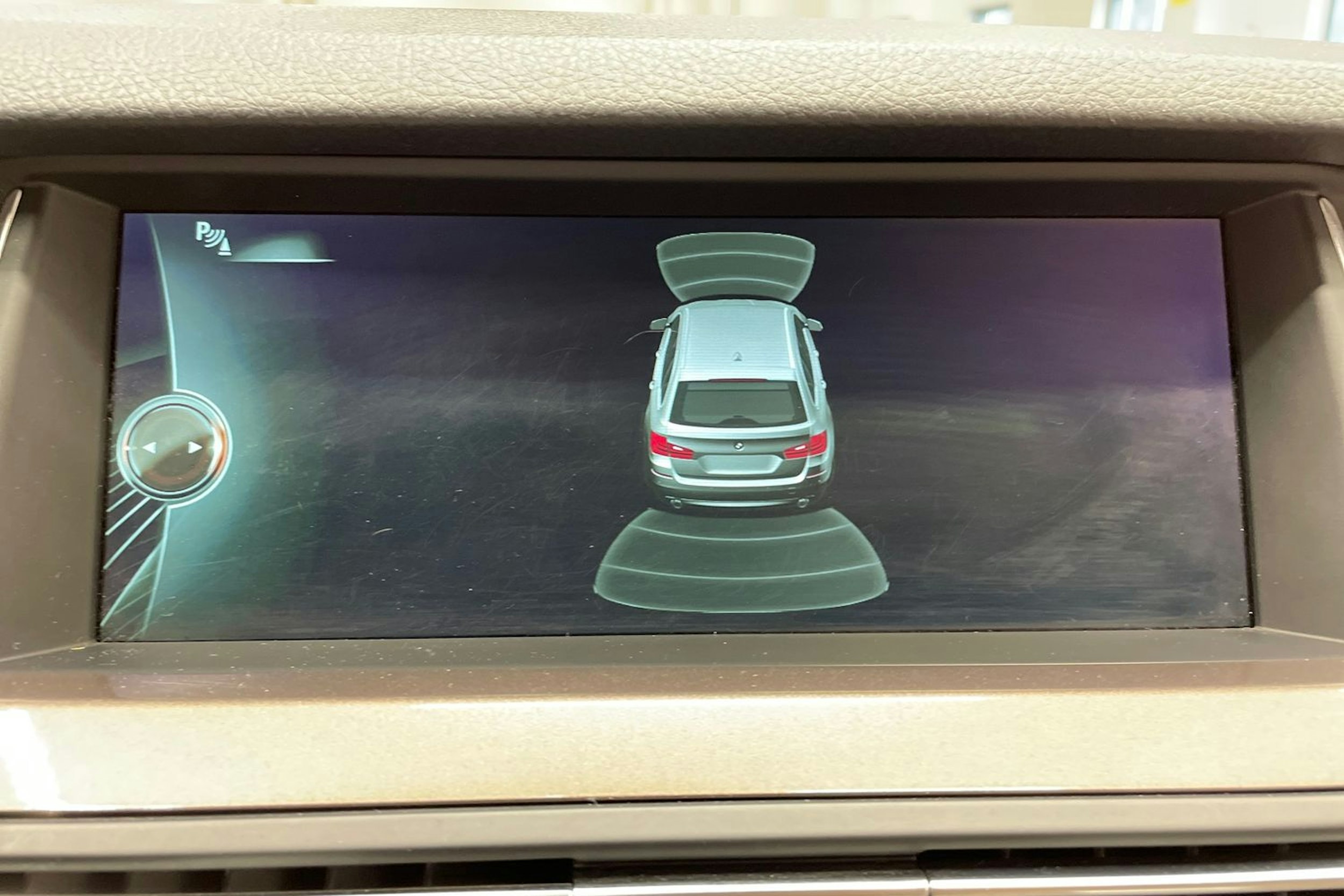 musta BMW 520 2014 kuva 20.