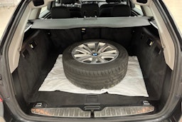 musta BMW 520 2014 kuva 14.