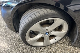 musta BMW 520 2014 kuva 10.