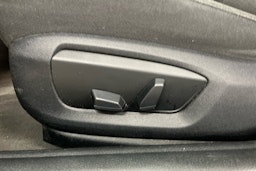 musta BMW 520 2014 kuva 11.