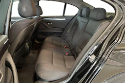 musta BMW 520 2015 kuva 8.