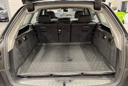 Harmaa BMW 520 2015 kuva 15.