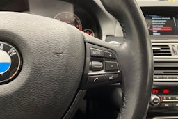 Harmaa BMW 520 2015 kuva 25.