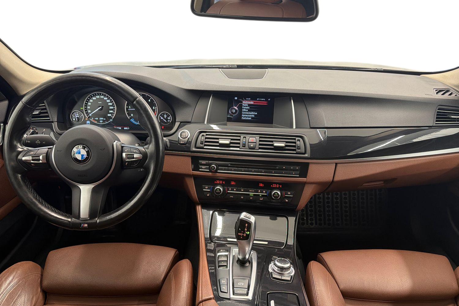 BMW 520 2015, kuva 7/28