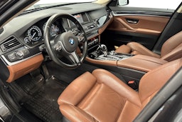harmaa BMW 520 2015 kuva 7.