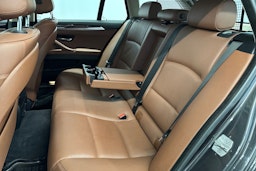 harmaa BMW 520 2015 kuva 17.