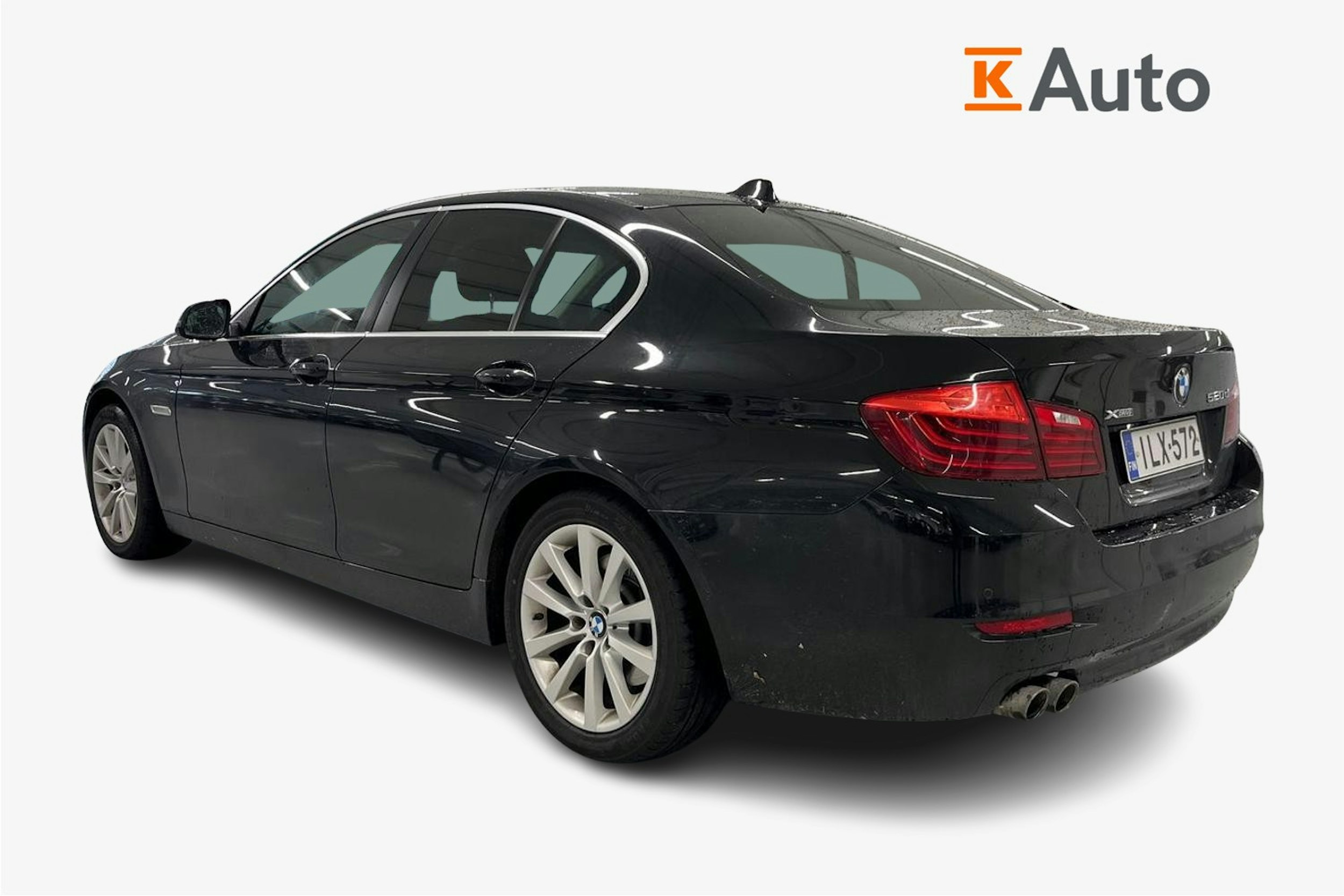 musta BMW 520 2015 kuva 2.