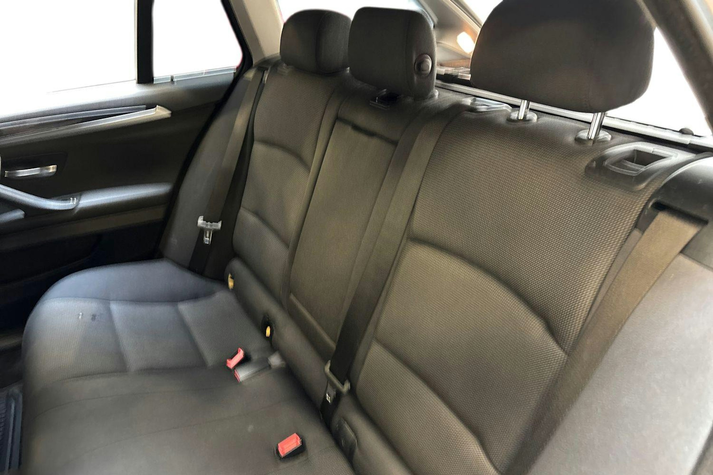 musta BMW 520 2015 kuva 10.