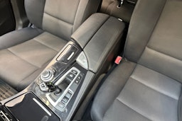 musta BMW 520 2015 kuva 22.