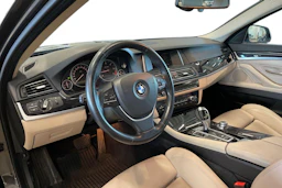 ruskea (beige) BMW 520 2015 kuva 6.