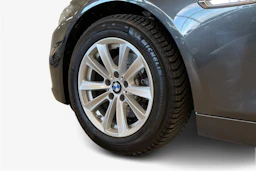ruskea (beige) BMW 520 2015 kuva 9.