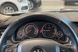 ruskea (beige) BMW 520 2015 kuva 13.