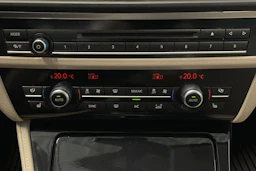 ruskea (beige) BMW 520 2015 kuva 19.