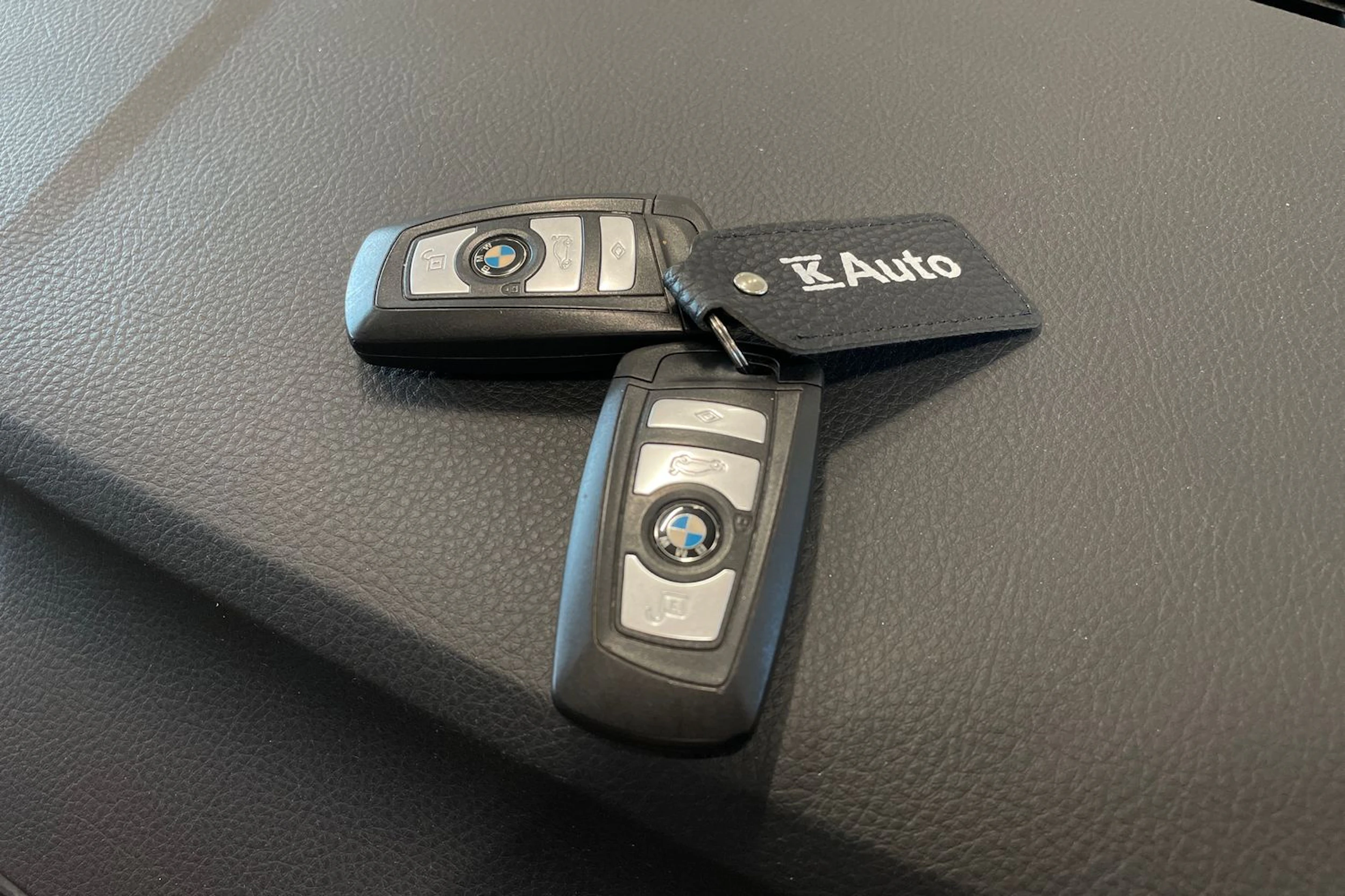ruskea (beige) BMW 520 2015 kuva 24.
