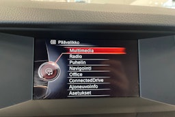 Ruskea (beige) BMW 520 2015 kuva 22.