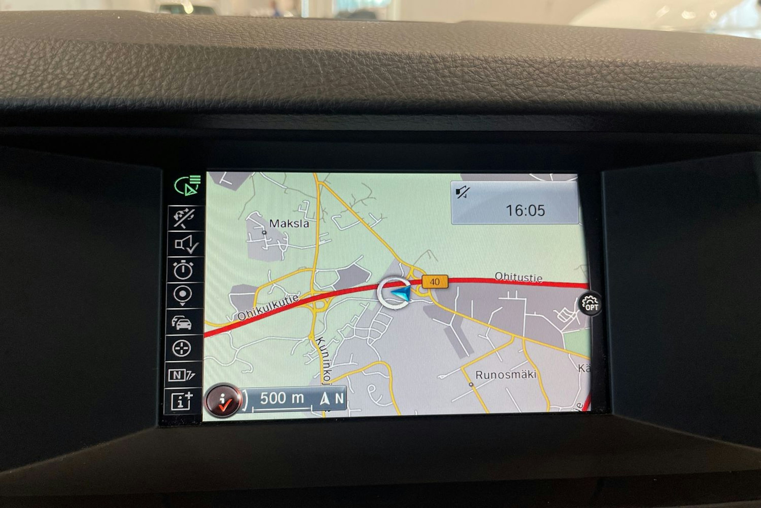 Ruskea (beige) BMW 520 2015 kuva 25.