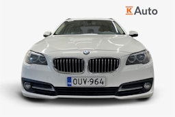 Valkoinen BMW 520 2015 kuva 5.