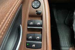 Valkoinen BMW 520 2015 kuva 23.