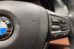 Valkoinen BMW 520 2015 kuva 25.