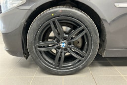 harmaa BMW 520 2015 kuva 9.