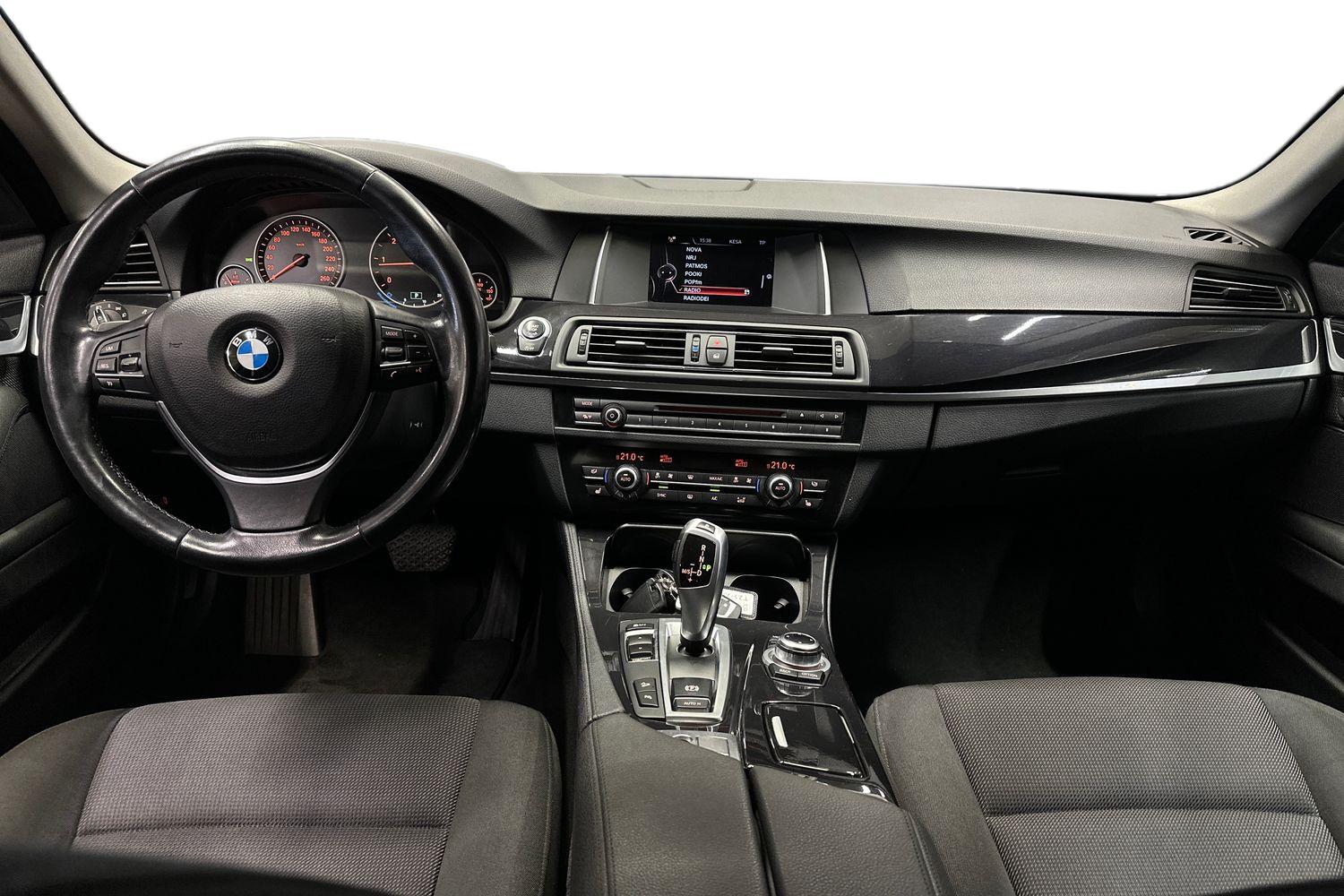 BMW 520 2015, photo 7/24