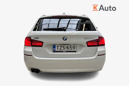 valkoinen BMW 520 2015 kuva 3.