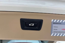 valkoinen BMW 520 2015 kuva 13.