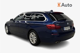 sininen BMW 520 2015 kuva 2.