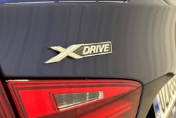 sininen BMW 520 2015 kuva 15.