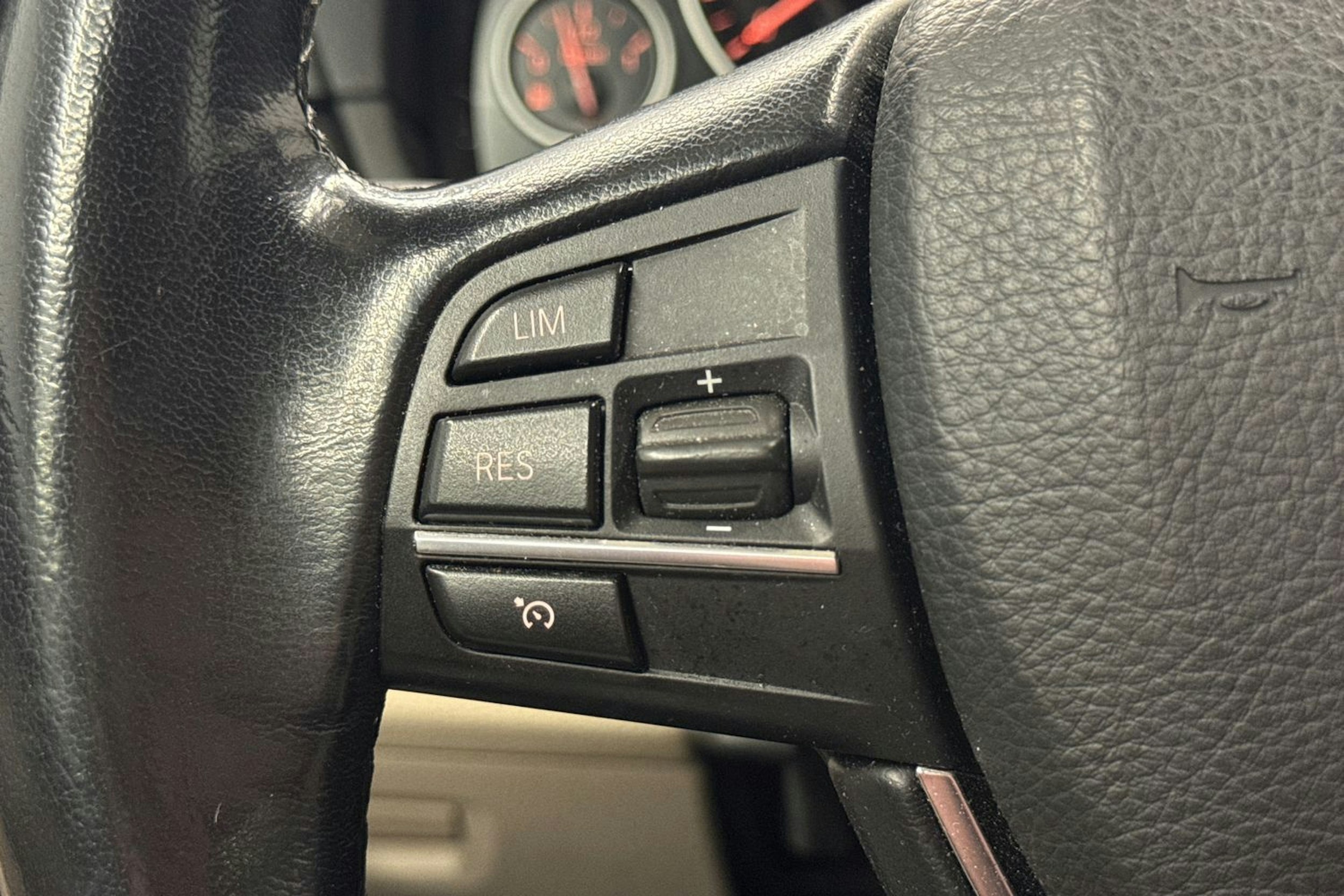 sininen BMW 520 2015 kuva 27.