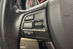 sininen BMW 520 2015 kuva 27.