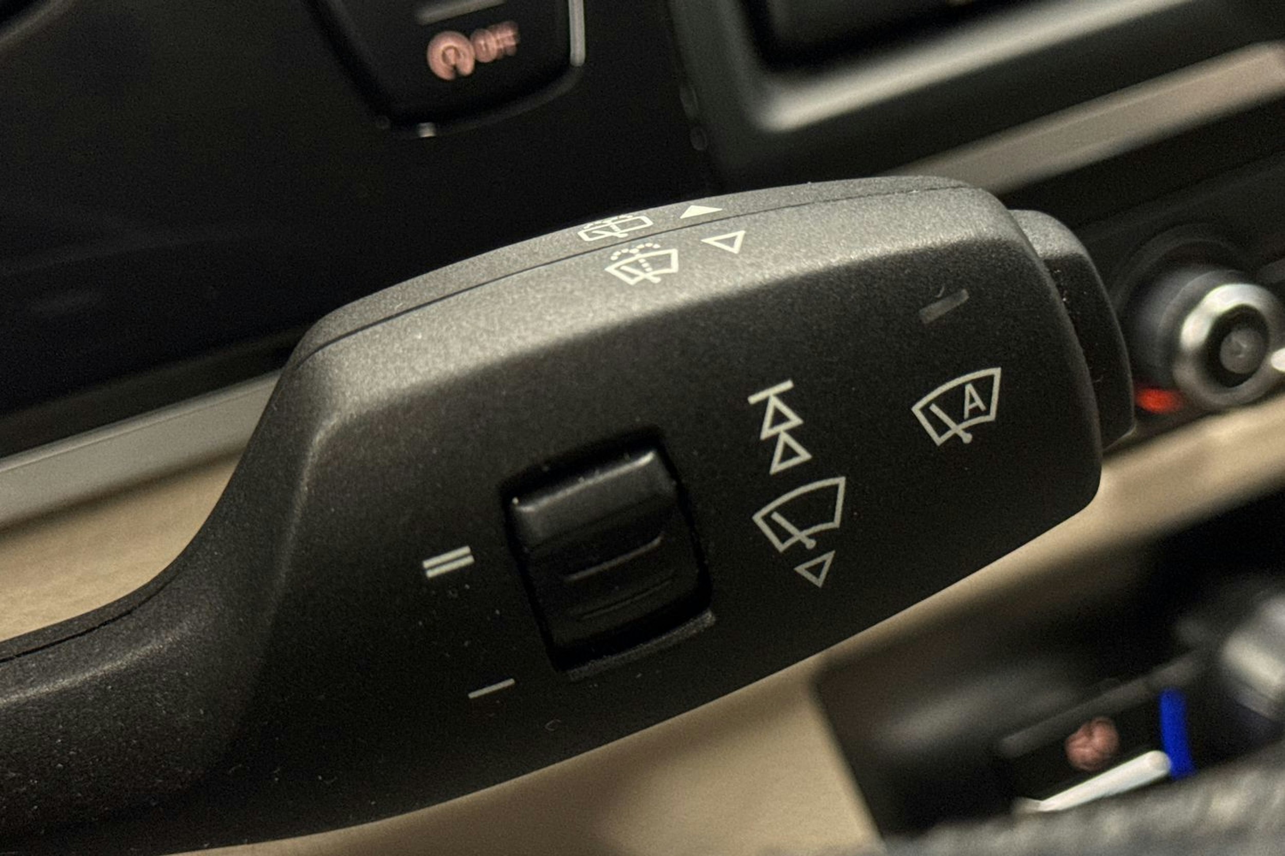 sininen BMW 520 2015 kuva 32.