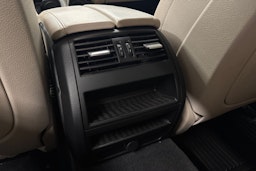 sininen BMW 520 2015 kuva 33.